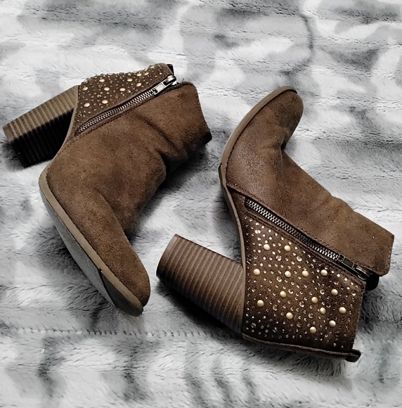 Maurices Brown Booties With Embellishments  Size 8.5 - Picture 1 of 8